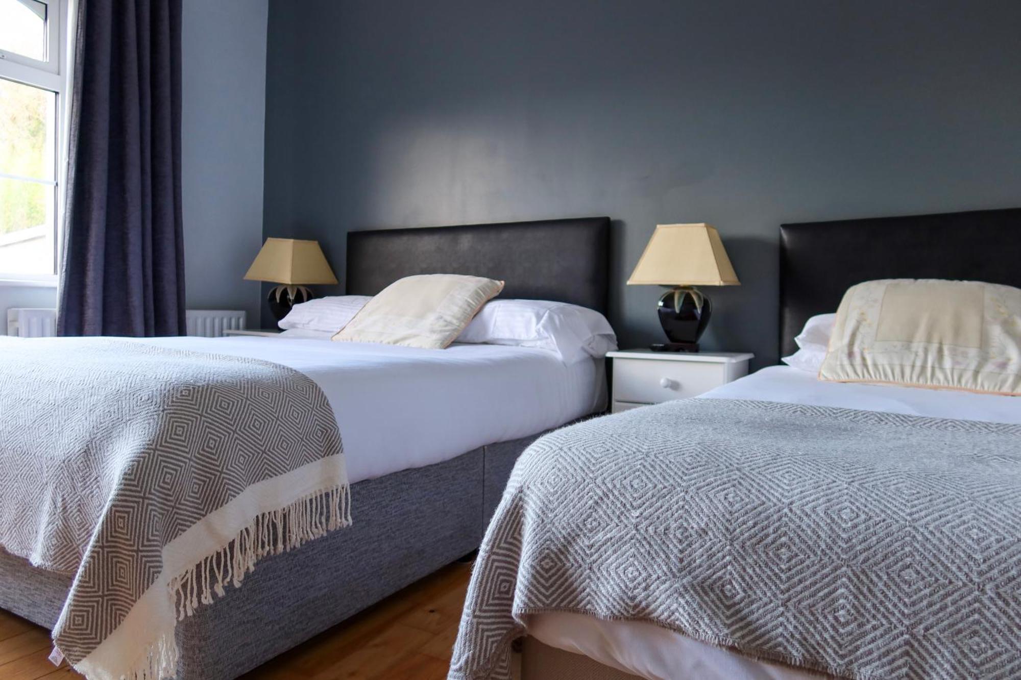 Woodville Lodge Guesthouse Килларни Экстерьер фото