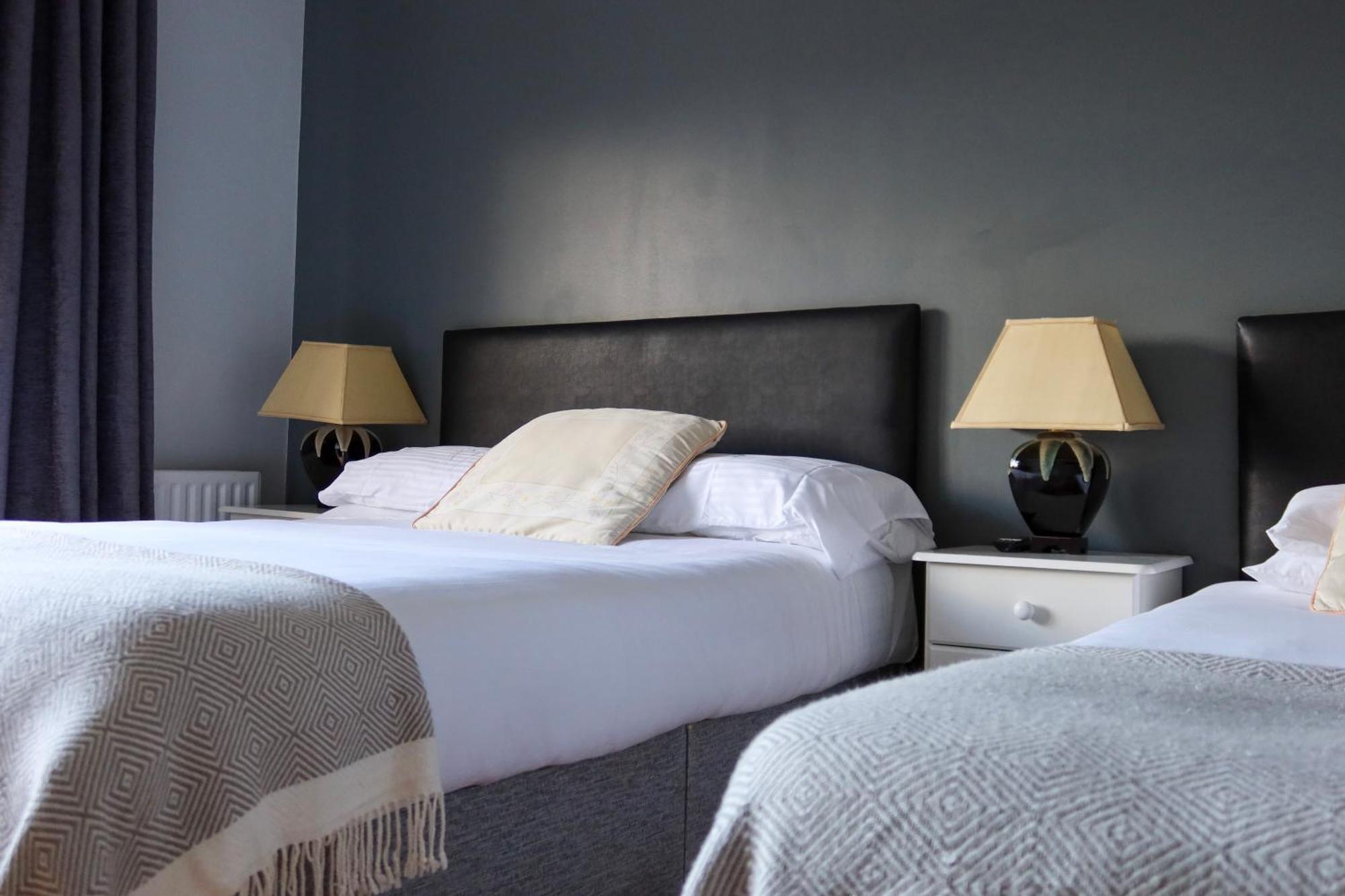 Woodville Lodge Guesthouse Килларни Экстерьер фото