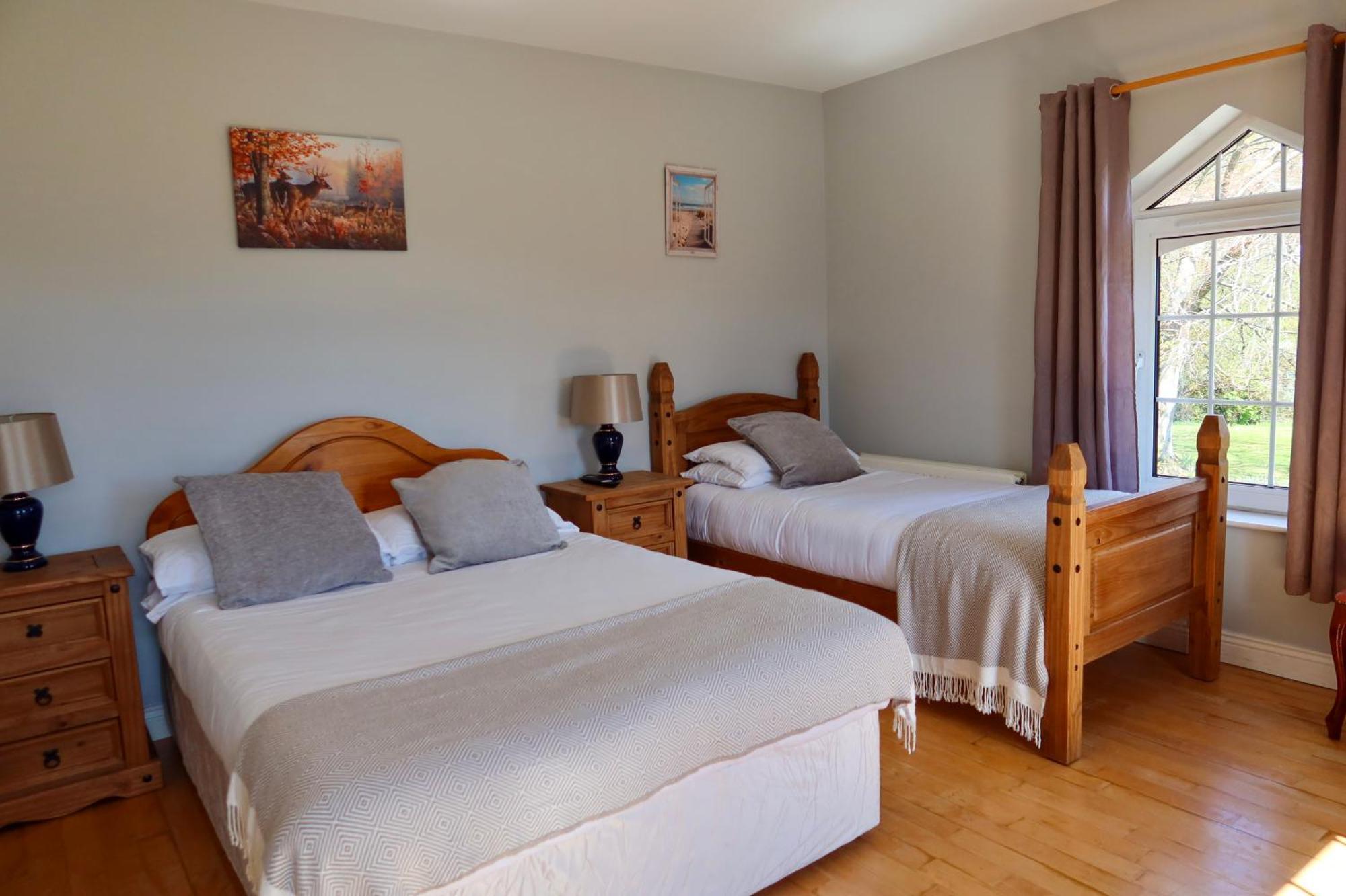 Woodville Lodge Guesthouse Килларни Экстерьер фото