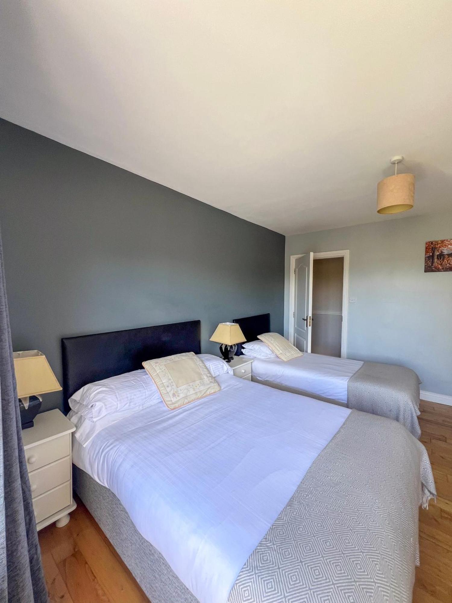 Woodville Lodge Guesthouse Килларни Экстерьер фото