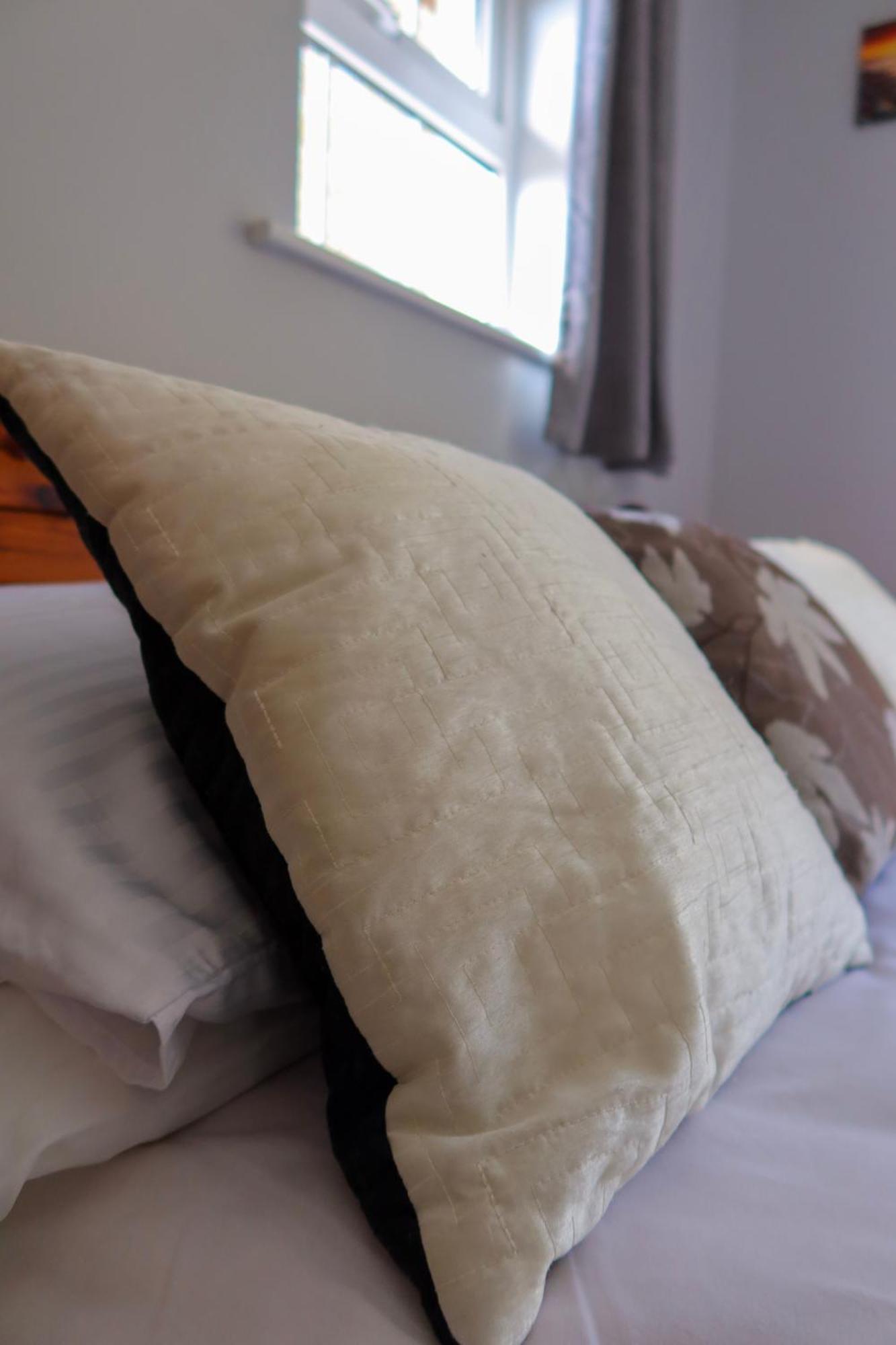 Woodville Lodge Guesthouse Килларни Экстерьер фото